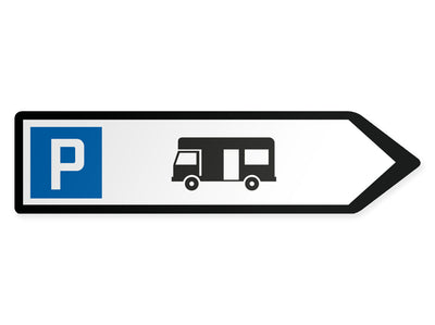 wegweiser-rechts-mittel-wohnwagen-parkplatz